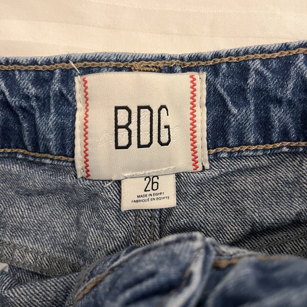 Urban Outfitters BDG Denim Shorts Mid Rise Sz 26 Blue Jean Cut Offs - Picture 5 of 8